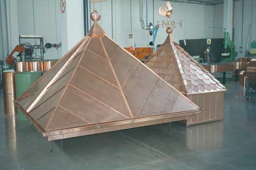 Erkerdächer mit Stahlkonstruktion und Kupfereindeckung in Einfachfalz diagonal