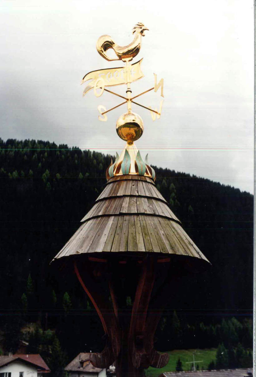 Tumrspitze mit Windrose, Windfahne und Windhahn in Kupfer vergoldet